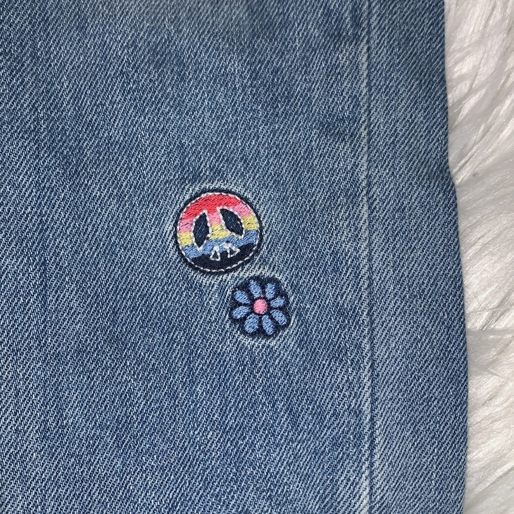 Gap Girlfriend Embellished Patches Jean Size 4 - Picture 6 of 12